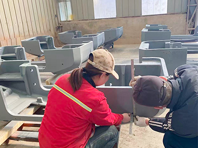 Menakluki Cabaran Industri! Jentera Zunhua Shengjian Fanrong Berjaya Menyelesaikan Isu Berkenaan Kesesuaian Kelengkungan Pengimbang Penggali dan Ketepatan Permukaan Pemasangan